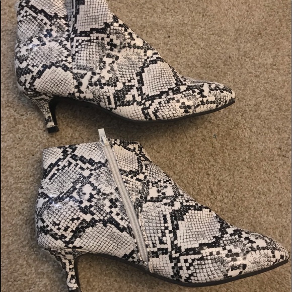 Snake Vegan Leather Black & White Ankle Boot - Picture 3 of 7